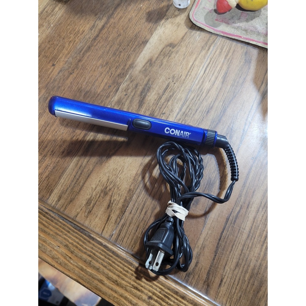 Conair Blue 7" Flat Hair Straightener with On Off & Heat Setting